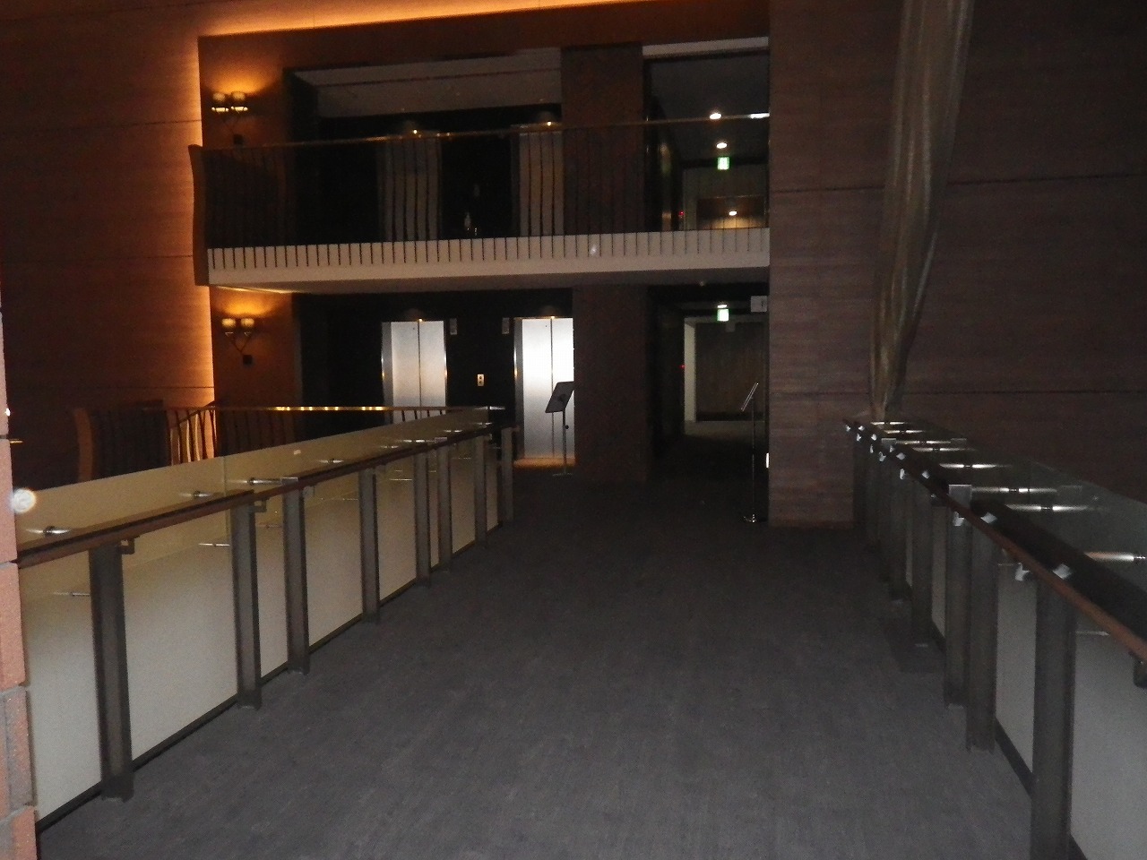 Niseko Northern Resort Annupuri, surface layer update of guest room hallways