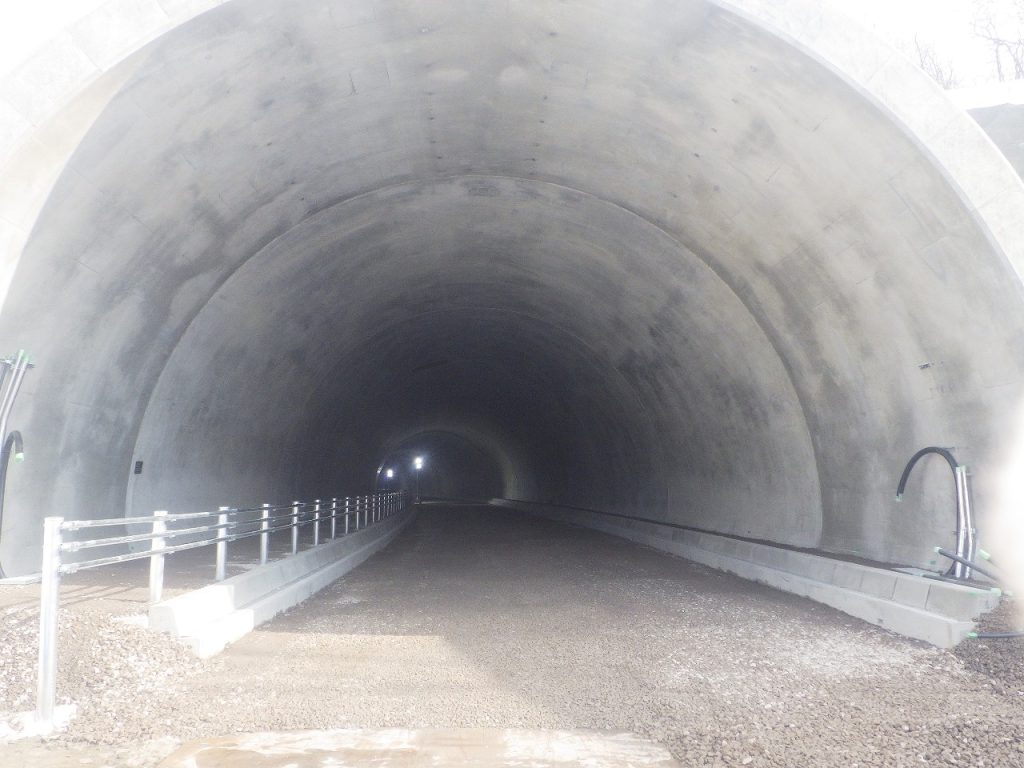小樽環状線防災安全Ｂ（地方道）工事（最上トンネル路盤工）２工区